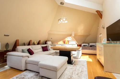 Anna Penthouse