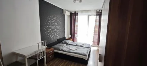 Apartments Leslie