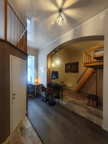 Art-club apartment with Air condition