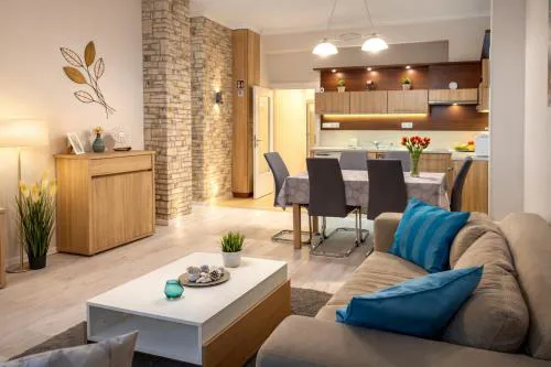 Asbóth Taylor Apartment