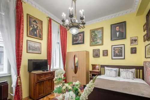 Authentic City Stay