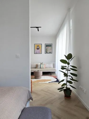 B14 studio apartment