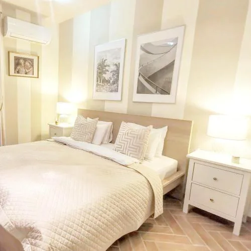Bellevue Apartment with AC & heating & terrace