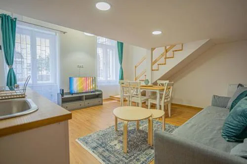 Boutique apartment in Akacfa street
