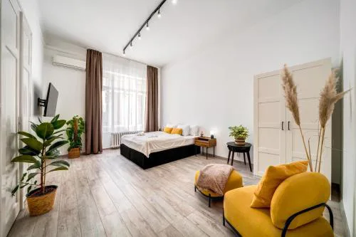 Boutique Moments by STN