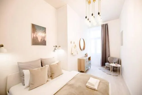 Brand new stylish very central apartment
