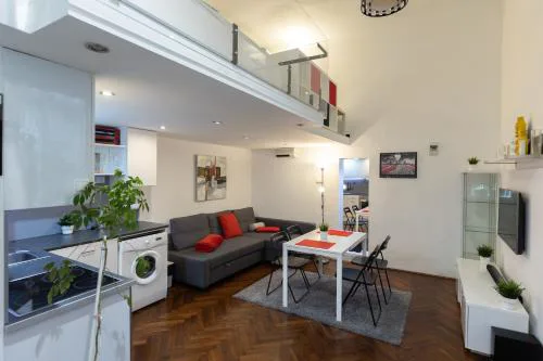 Bright & Shine Apartment