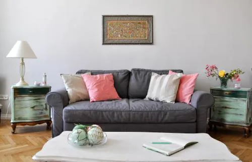 Budapest Home SHABBY CHIC
