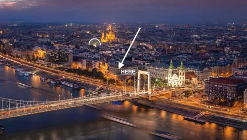 Budapest Riverfront Suite