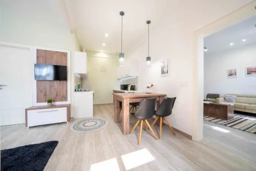 Canvas Residence 2 Bedrooms K13