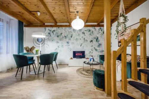 Central 3BR Duplex with Terrace