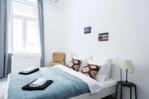 Central brand new and modern apartment