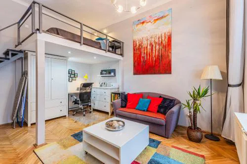 Central Opera Loft Apartment