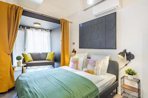 Central - Stylish - Very Comfy