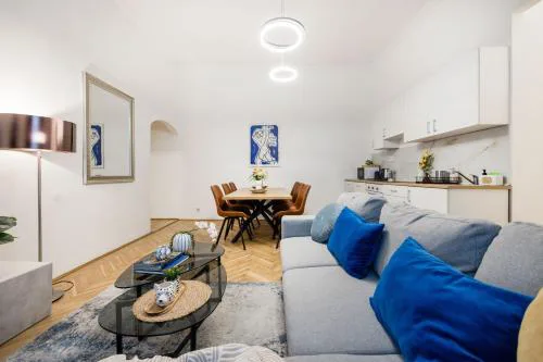 Chic 3BR Gem in the Heart of Budapest- Walk to Krudy St