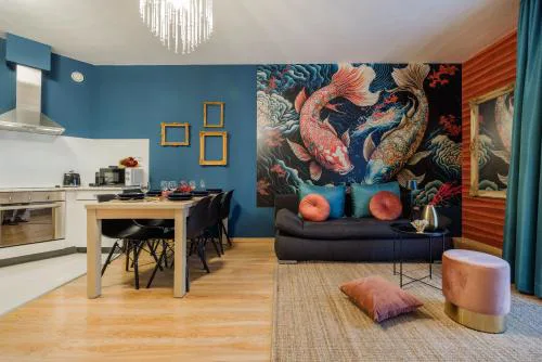 Chic Downtown Getaway