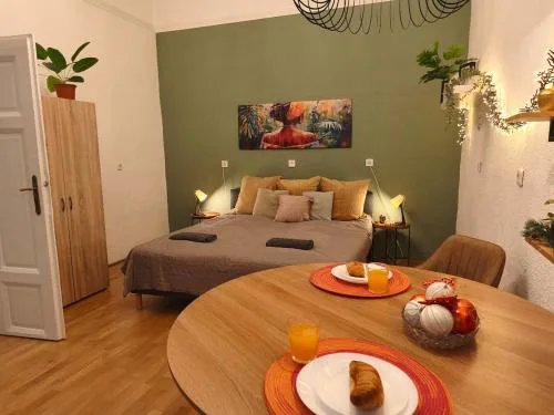 City Nest Studio close to the Boulevard
