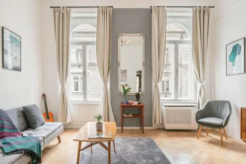 City Park Rest Apartment with Air Condition