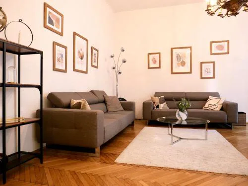Contemporary City Apartment Váci Utca