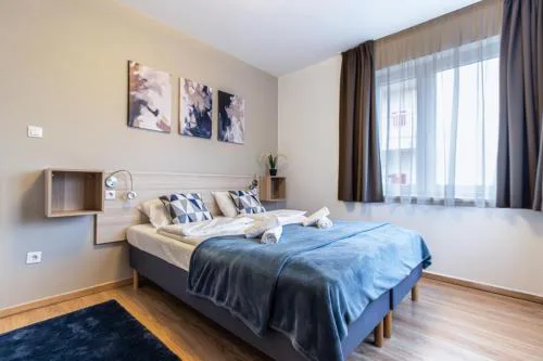 Corvin-Luxe, 3 Bedroom Apartment in City Center