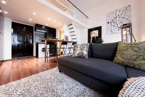 Cosy Major Retreat