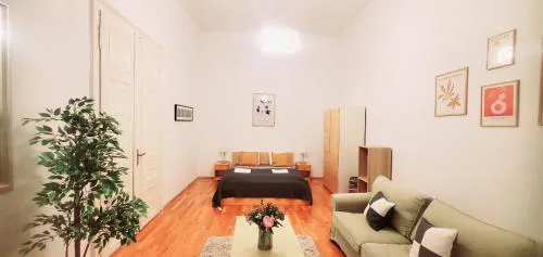 Deluxe and Cozy in the center