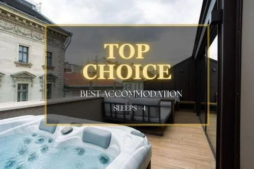 Designer City Oasis 5 star Location Hot Tub View