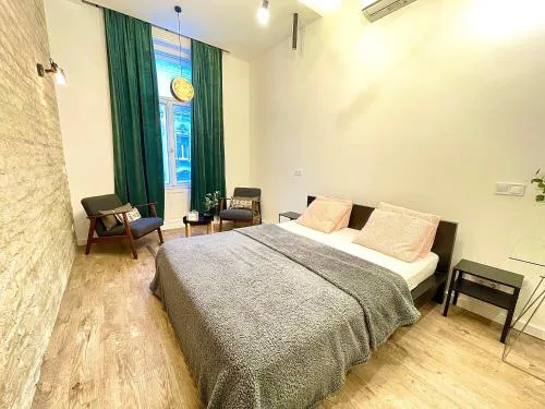 Downtown Spacious Luxury Residency - Top Central