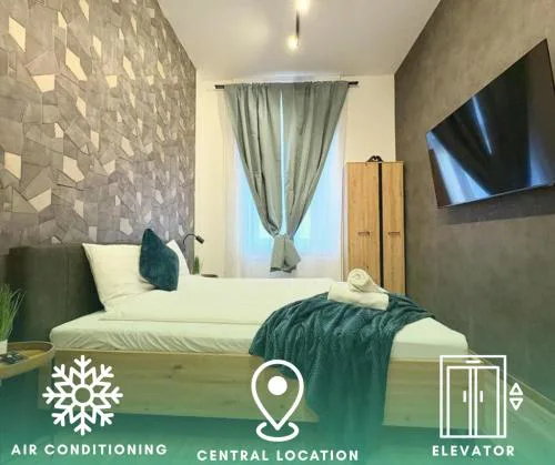 Easy City Access Dohány Street Home for 4 by NW