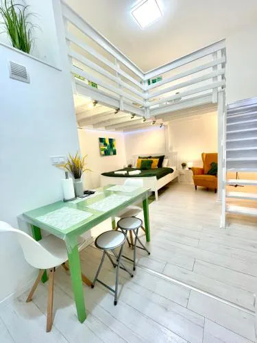 FOR LONG THERM!! Teresian Apartment near the Andrássy street FREE AIR CONDITIONER FREE COFFEE
