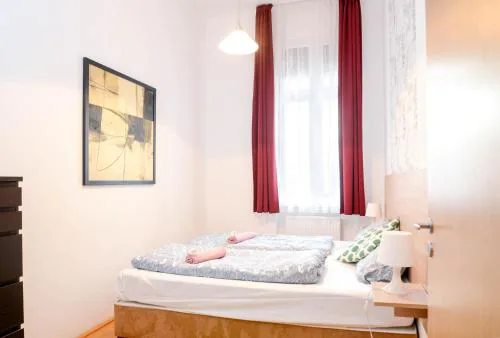 Gozsdu Haven Gem Central 3BR w Nightlife Nearby
