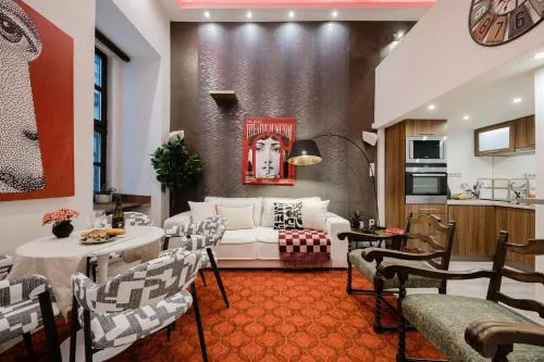 Historic Danube Luxury Chic Riverside Stay Suite