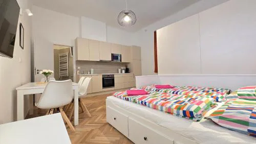Hollán9 Apartments
