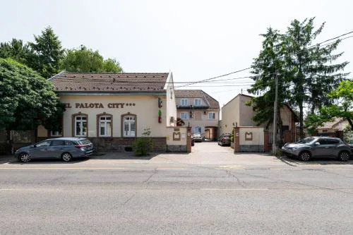 Hotel Palota City