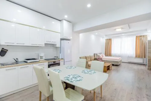 House4us.Central Budapest.Luxury Apartment. Deák Ferenc Ter