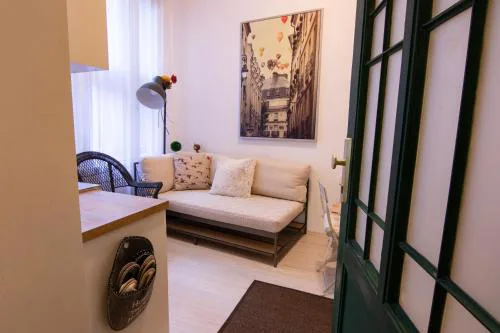 Junior Orange Apartment next to Danube