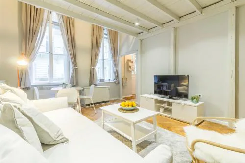 King93 Apartment In Central Budapest.