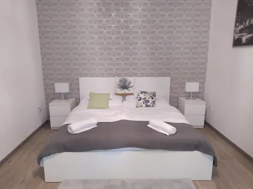 Lady Mabel's apartment near to Aréna, Puskás Stadion and City Park, with Guarded Parking place