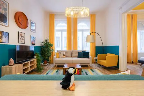 Live Star Apartment