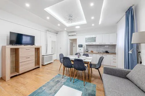Luminosa Bright Central Flat with AC