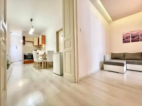 Luther apartment