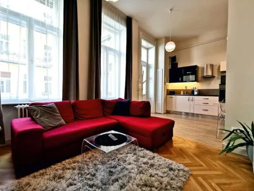 Luxury apartment near Astoria with AC