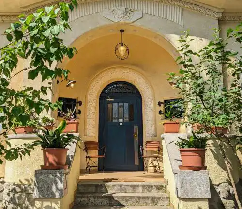 Magyaros-szecessziós Villa