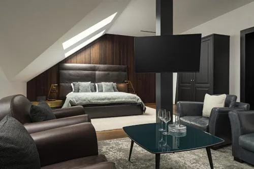 Maison 45 - Luxury Boutique Hotel