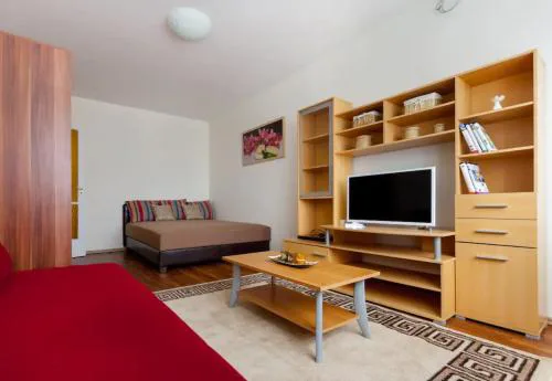 Margaret Apartment