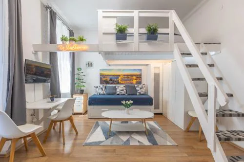 MARIA Apartment