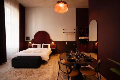 Maroon & Moss Residence