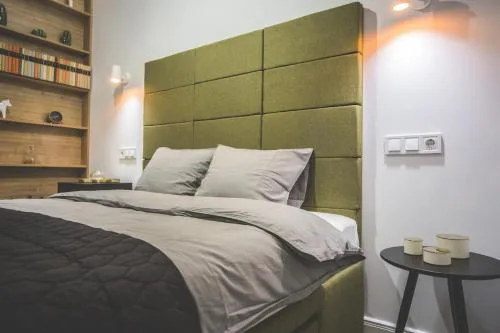 Modern, designer studio in vibrant Budapest Soho