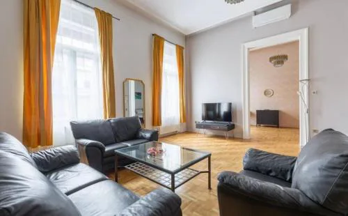 Mosaic Manor Apartment