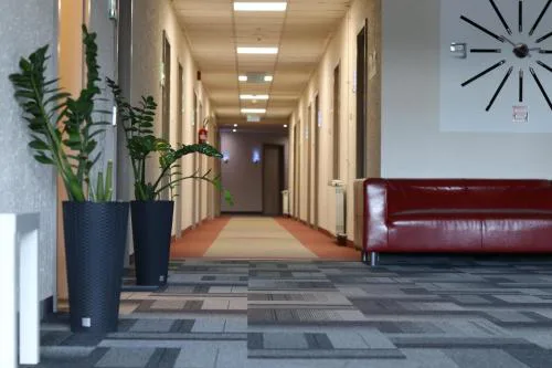 Only 15 minutes to CITY CENTER, FREE PARKING&BREAKFAST